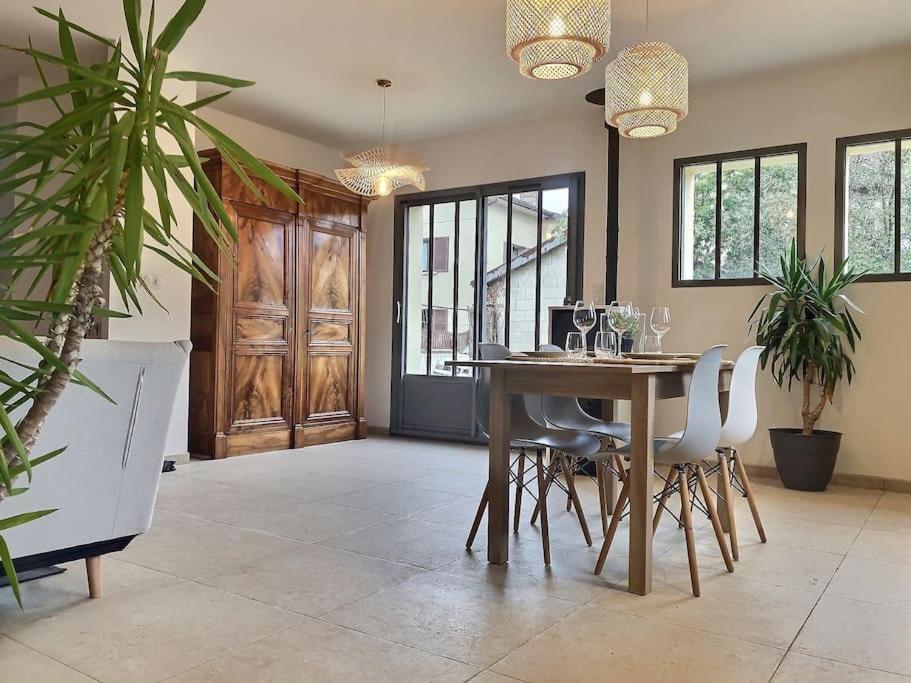 Charme Et Quietude Au Coeur Du Quartier Tiret Villa Ambérieu-en-Bugey Eksteriør bilde